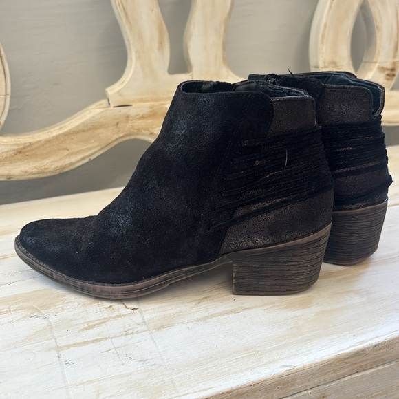 Volatile Black‎ Suede Ankle Boots Size 7 - Picture 4 of 5
